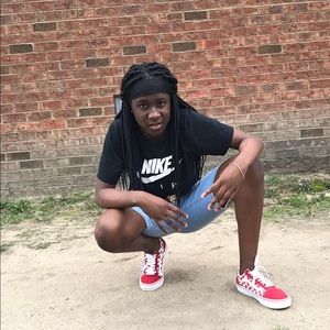 Meet your Posher, Corine